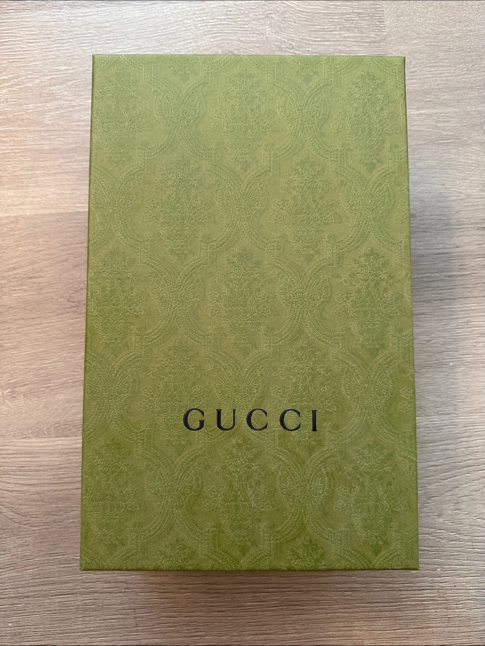 New GUCCI shoe box